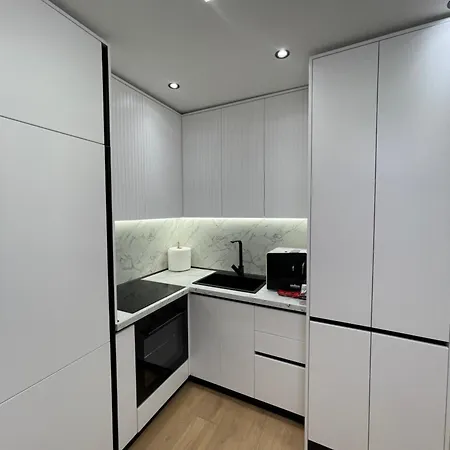 Apartman Peaceful & Spacious Couple's Modern *