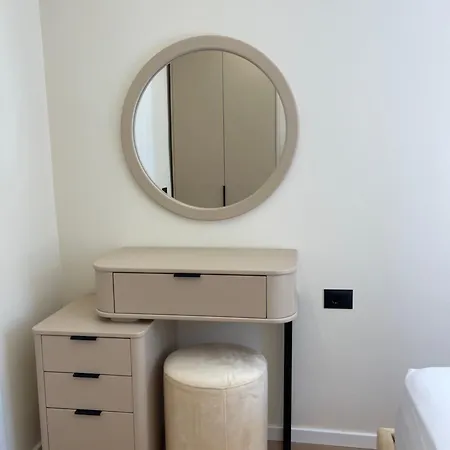 Apartman Peaceful & Spacious Couple's Modern Tirana