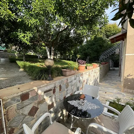 Apartman Peaceful & Spacious Couple's Modern *